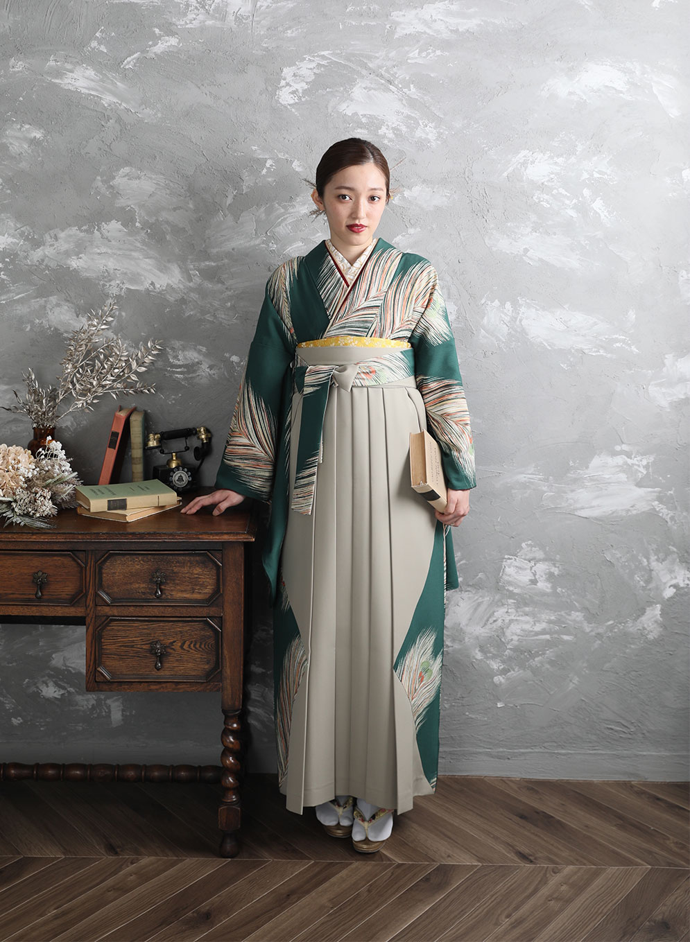 袴を着たお嬢様の写真