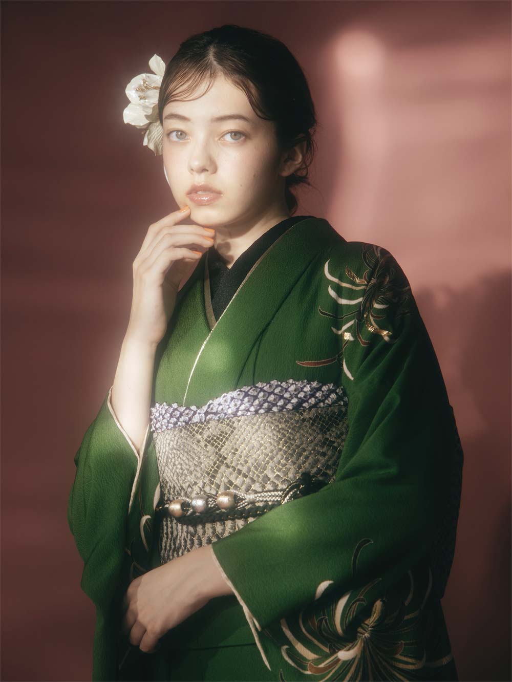 振袖を着た女性の写真その1